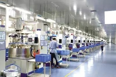 藍思科技加碼3D玻璃，目標年收入增長60億，趨勢資產管理助力